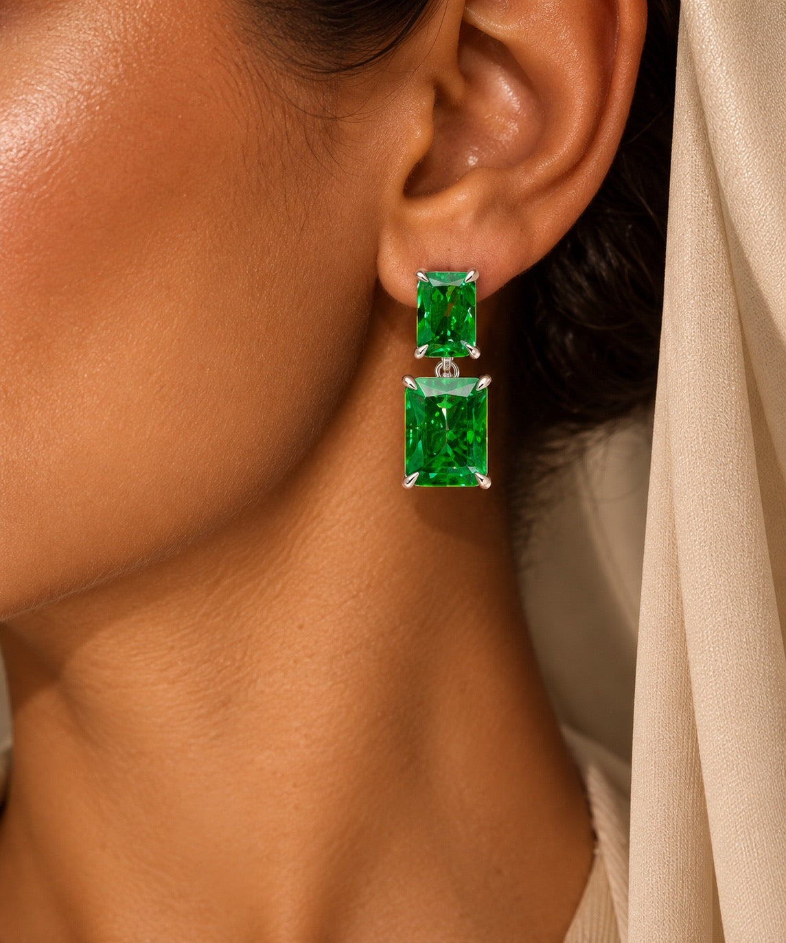 Emerald Radiance Jewelry Set "Pre-order “