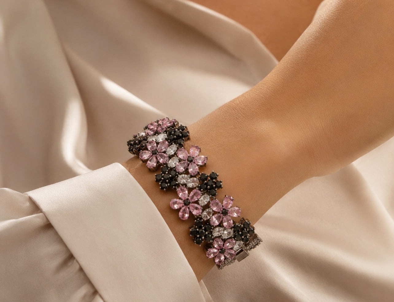 Rosé Blossom Bracelet