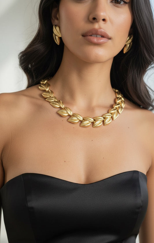 Golden Laurel Vintage Set