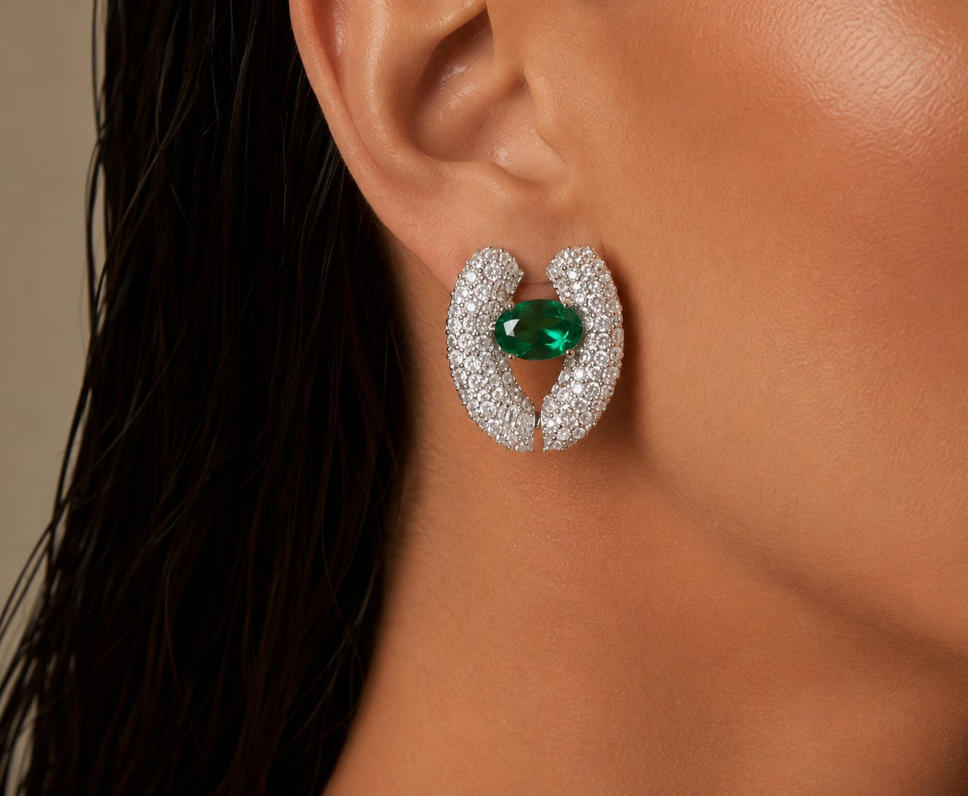The Emerald Éclat jewelry Set “Pre-order “
