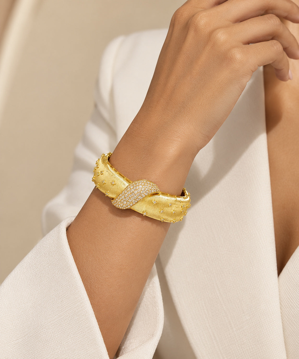 The Golden Embrace Set “Pre-order “