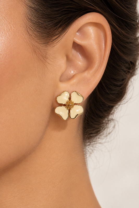 Vintage Ivory Bloom Necklace & Earrings Set