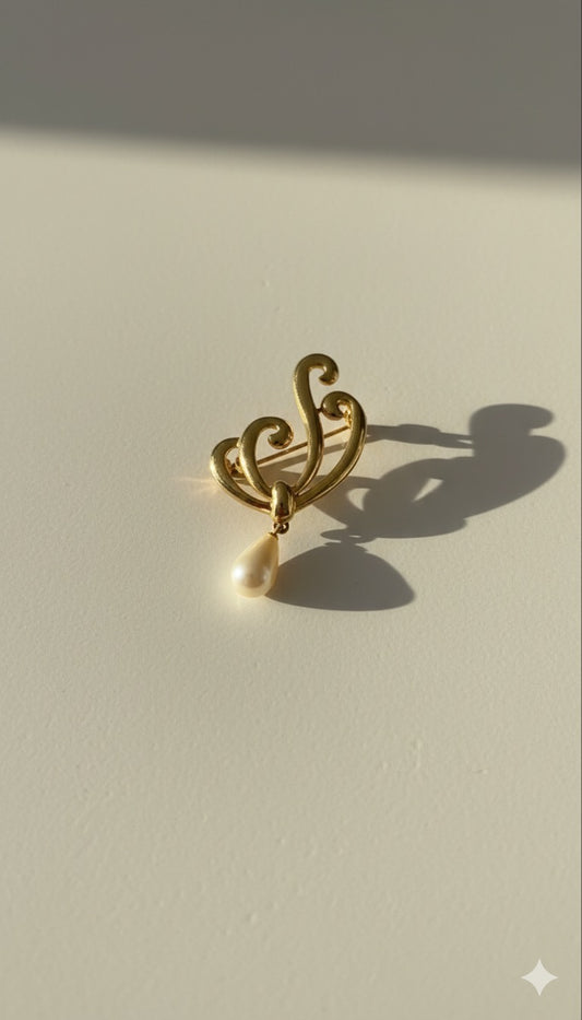 Baroque Pearl Drop Brooch