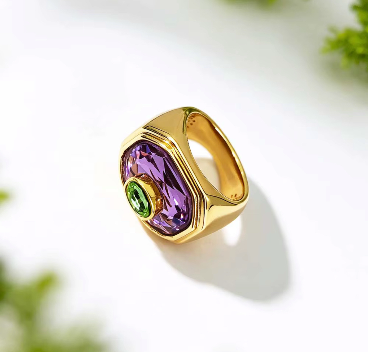 Rose Prism Statement Set