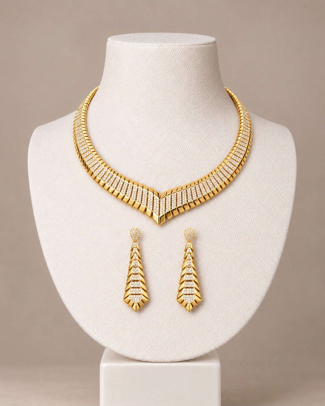 Golden Chevron Elegance Set